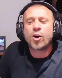 pulse-kaiyun.com-卡萨诺：米兰进不了前四，阿莱格里不仅没能力还是个骗子